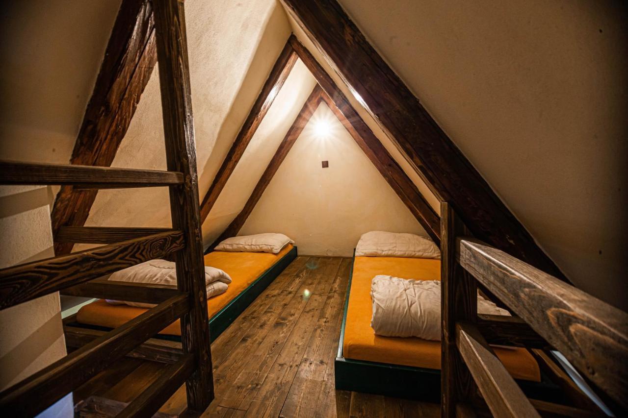 Hostel 99 Cesky Krumlov Bagian luar foto